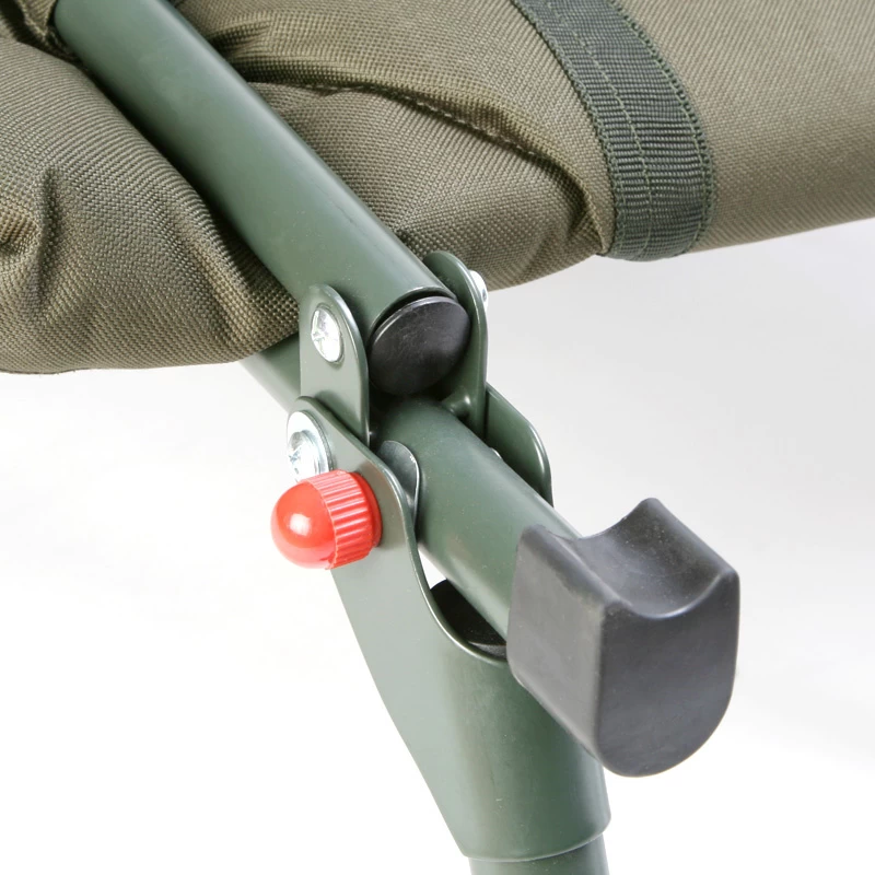 Daiwa Black Widow Bedchair 5 Daiwa Black Widow Bedchair - Image 3